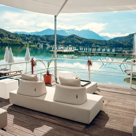 Amerika-holzer & Otel 4*