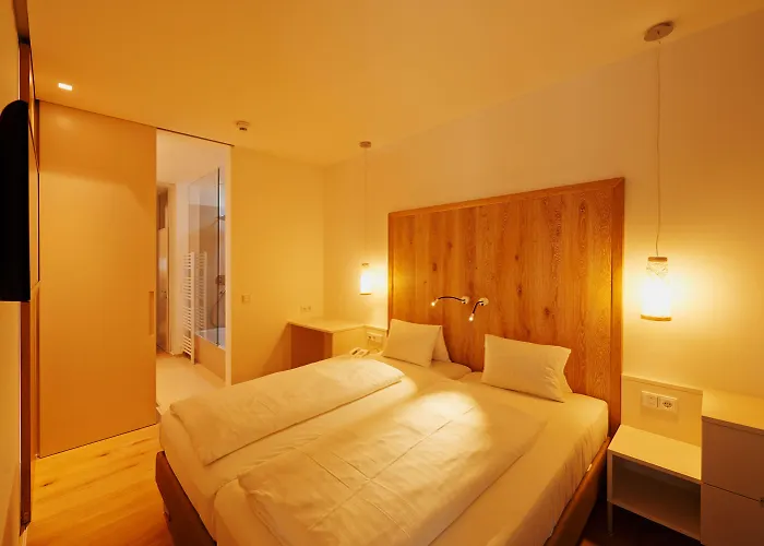 Amerika-holzer & Szálloda