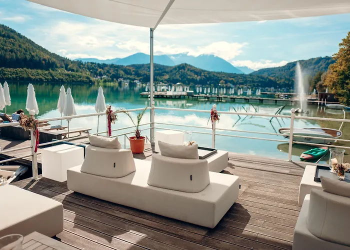 Amerika-holzer & Szálloda 4*