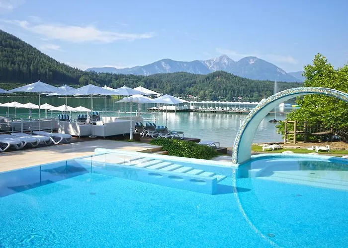 Amerika-holzer & Szálloda 4*